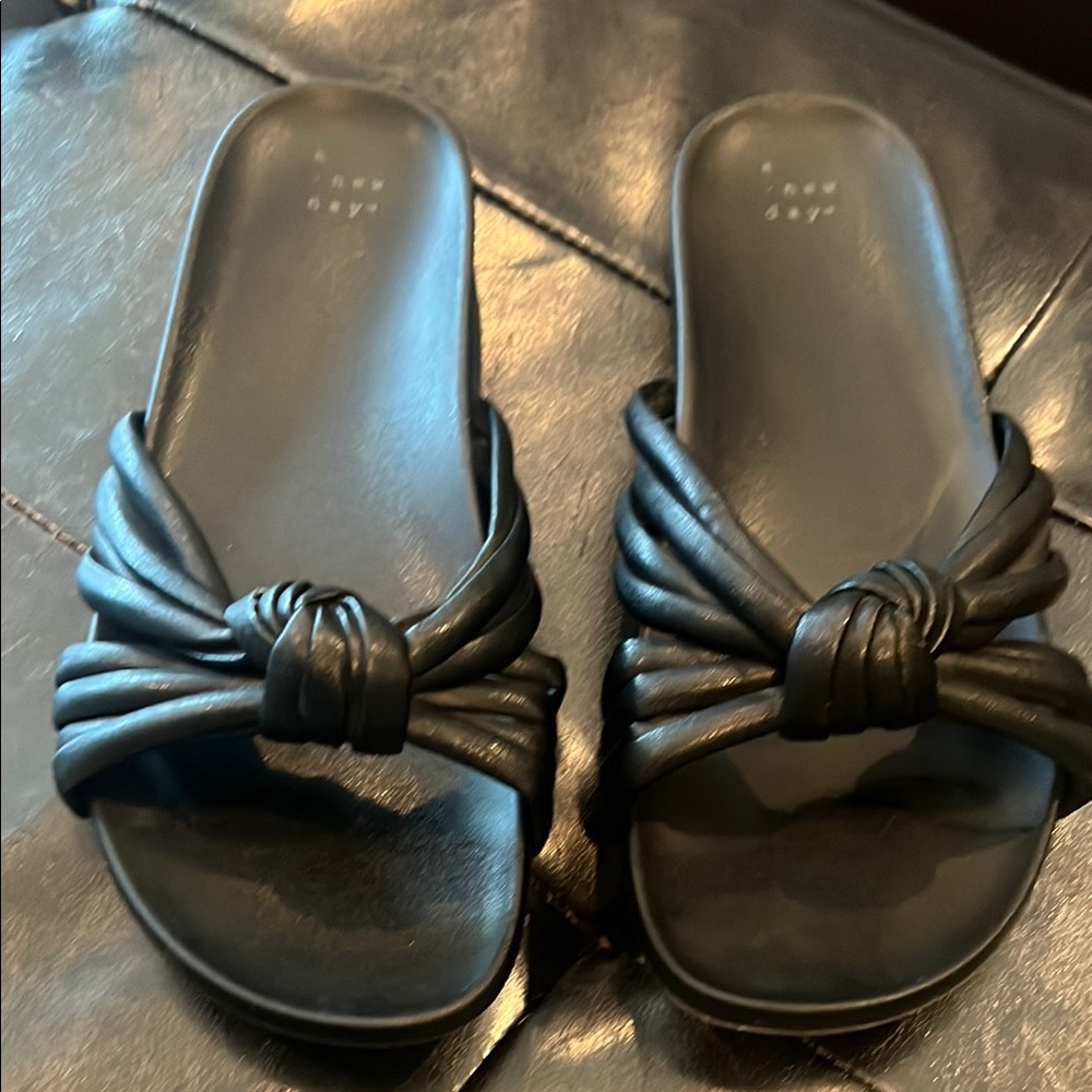 Black Knotted Slide Sandals